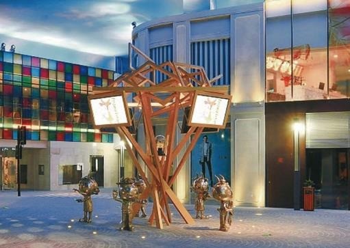 蓝色天空少儿美术